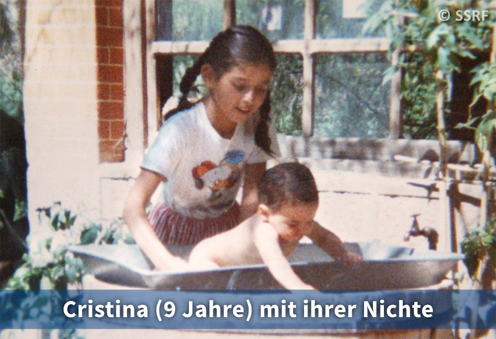 9-year-old-Cristina-with-her-niece-(1)