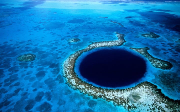 The Great Blue Hole near Ambergris Caye, Belize